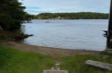 More Boathouse than Lakehouse - Foto 33