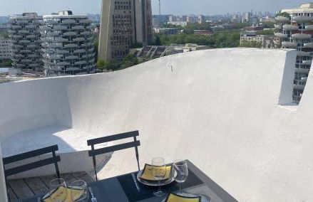 14eme et der étage "Arty" avec 2 chambres et vue panoramique ! - Foto 11