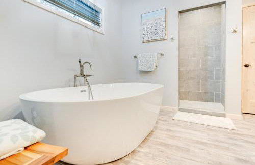 Lakefront Rhinelander Cottage with Private Dock! - Foto 15