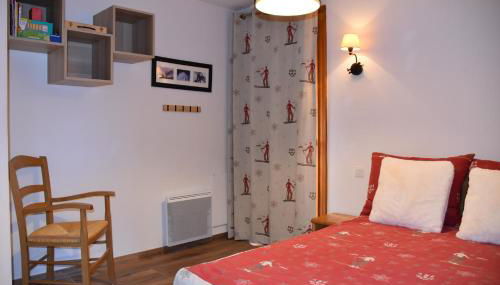 Appartement 6 places aux pieds des pistes avec piscine, wifi et parking privé, salle de bain refaite à neuf - Foto 2