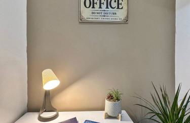 3 bed home in Tonypandy with Balcony View Room - Foto 16