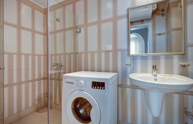 Venera & Anastasia Palace Apartments - Photo 34