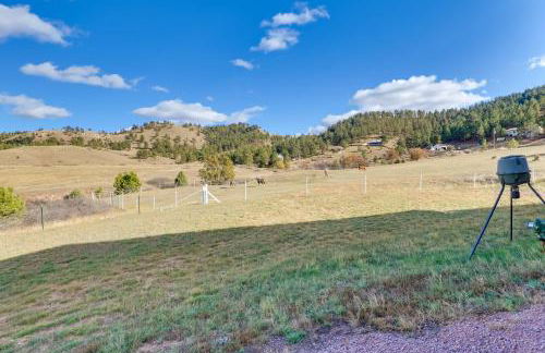 Trail Access and Scenic Views! Rural Hot Springs Gem - Foto 4