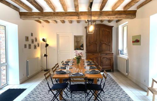 Le Pressoir du Château de Neuville - Piscine chauffée - Jeux - Forêt - Foto 14