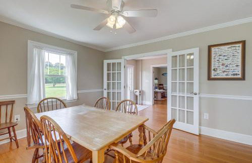 Pet-Friendly Home with Gazebo Minutes to Beach! - Foto 6