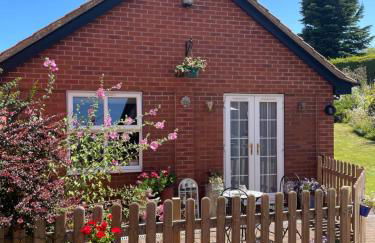 The Garden House - Photo 1