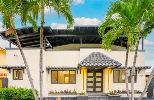 New Miami & Calle Ocho Home with Arcade! - Foto 1