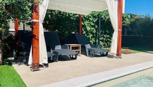 Boutique Apartment with Private Heated Pool - Foto 3, Shower