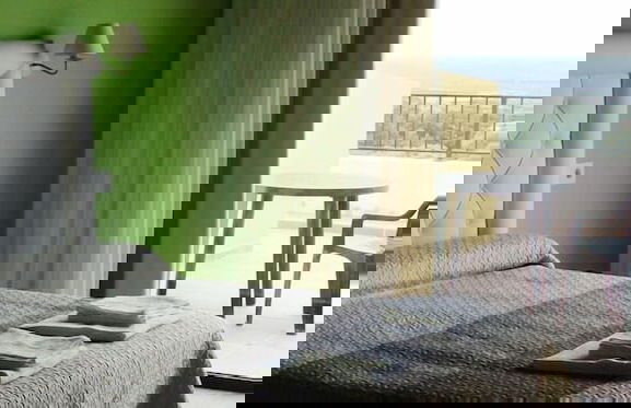 Estudios Manolo - Photo 1