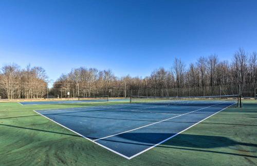 Secluded Family Cabin with Fire Pit in Lake Ariel! - Foto 39