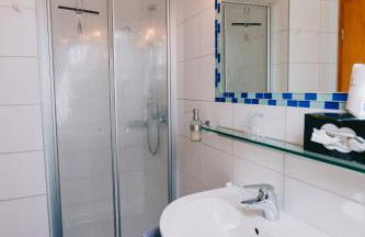 Bio-Weingut Staffelter Hof - Foto 79