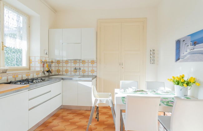 Villa Ida in Lenno With 3 Bedrooms and 2 5 Bathrooms - Photo 8