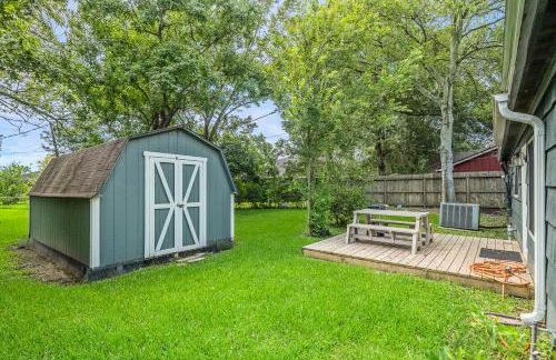 3 Bedroom Home The Neighborhood Spot desks in 2 rooms high speed Internet wifi Kick Back & Relax close to Houston Hobby Airport 5 star superhost - Foto 6