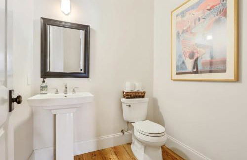 The Burgundy House #1 Steps to the French Quarter - Foto 23