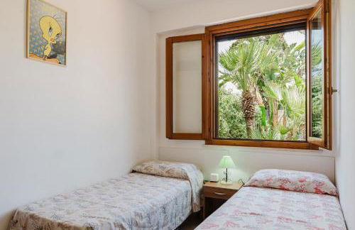 The Song Of The Waves with Pool - Foto 17