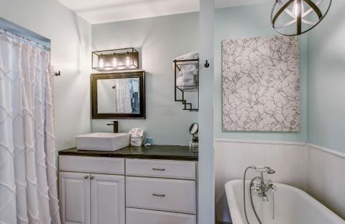 Cute Thomas Square Cottage Monthly Stays Heated Pool Access by Southern Belle Savannah 1388 - Foto 17