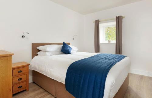 Crested Grebe - Ukc2109 - Photo 6