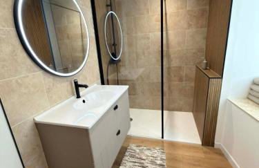 Le salon des voyageurs - Appartement Spacieux - Grande rue du Centre-Ville avec Parking Gratuit à proximité - Foto 10