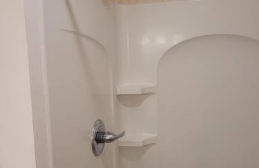 Centennial House - Great Location with Lakeview! - Foto 50