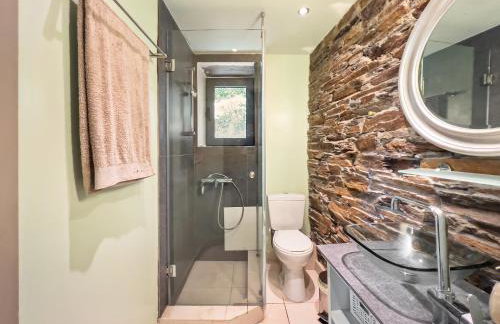 Ikaria View Resort and Villa with Pool - Photo 24