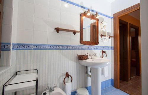 Apartamentos La Quintana de Romillo - Photo 37
