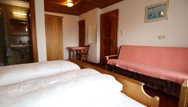 Chalet in Kappl Near Ski Lift & Erlebnispark - Foto 4, Habitación