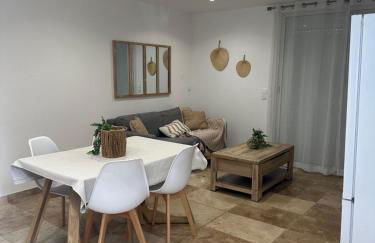 LE TERRACOTTA COTE D'AZUR - Proche PLAGE - Terrasse & Confort - CLIM - Parking et Wifi Gratuit- OFFRE SPECIALE - Foto 8