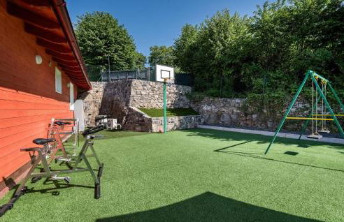 Amazing Home In Solto Collina Bg - Photo 40