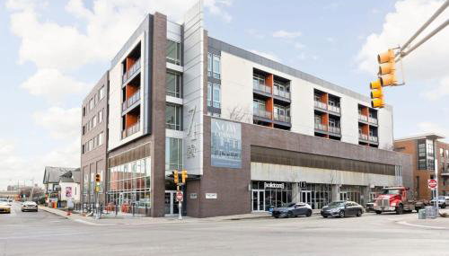 CozySuites at 747 Apts - Foto 1