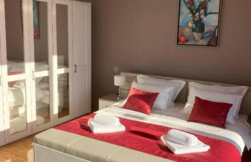 Villa Lukrecia -Stunning Sea View Retreat - Photo 46
