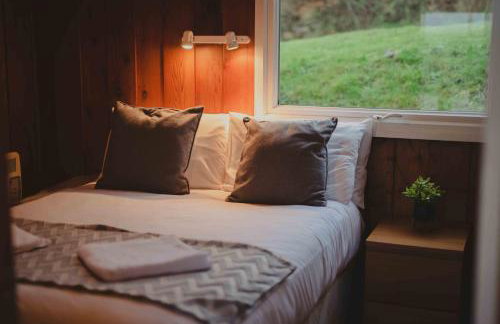 Timber Hill Self Catering Cedar Lodges - Foto 49