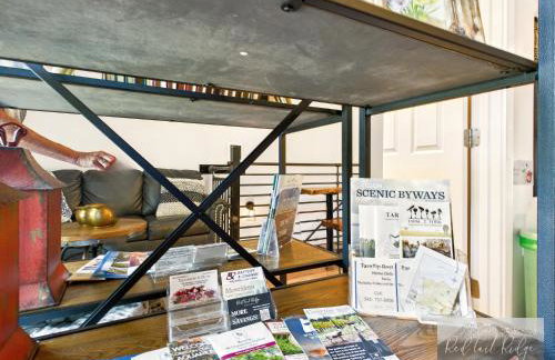 2 spaces More Space with 2 units at same location PNW Retreat - Foto 76