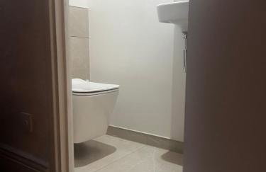 Two Bedroom Riverside Apartment in Rotherhithe Village - Foto 29