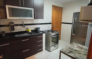 Copacabana -1 minuto da Praia, Metrô em Frente, vaga de garagem - Foto 11