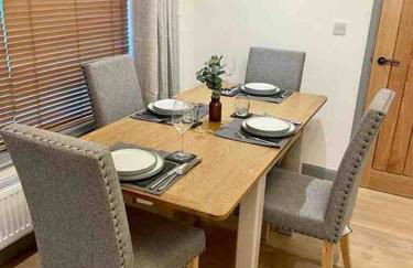 Modern Coastal 2 Bedroom Home to Relax and Unwind - Foto 21