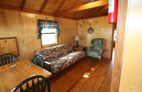 Lakefront Cedar Cabin - 9 - Foto 7