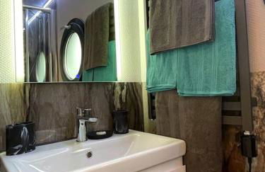 Yarmouth Waterlodge Floating Apartments 2 - Photo 12