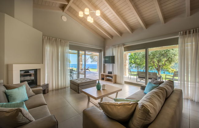 Artina Luxury Villa - Photo 12