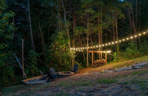 1 bedroom with a loft and hot tub cabin 45 minutes to Asheville - Foto 45