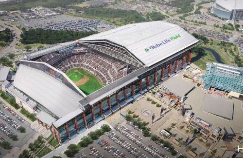 The Texas Experience near the Stockyards! - Foto 6