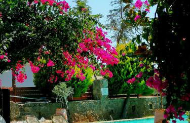 Irene's Maisonette at Rafaella Resort - Foto 7