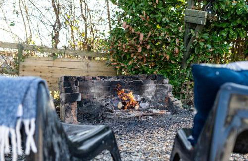 The Pine Lodge with Hot Tub and Games Room - Foto 12