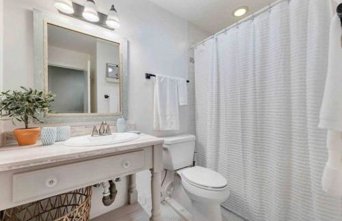 Modern Family Farmhouse with Pool, Jacuzzi, Putting Green, Treehouse, Bocce and more - Foto 40