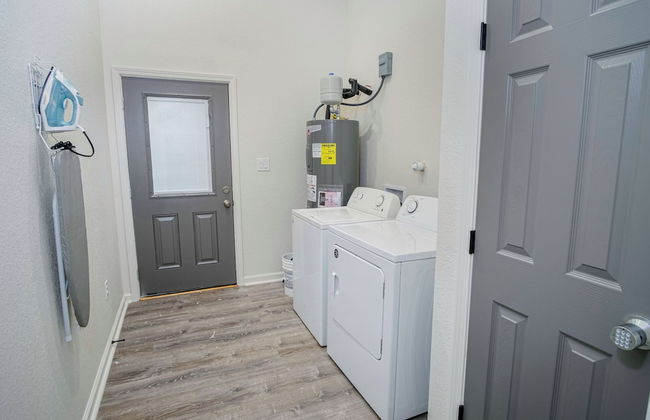 Magnificent 4BR Near Famous Riverwalk and Downtown - Foto 16