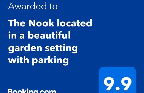 The Nook located in a beautiful garden setting with parking - Foto 2