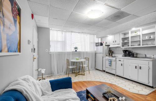 One Bdrm Quaint Flat W Deck - Foto 8