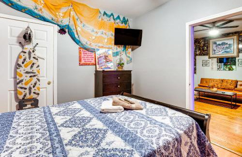 15 Mi to NYC Apartment in Newark - Photo 20