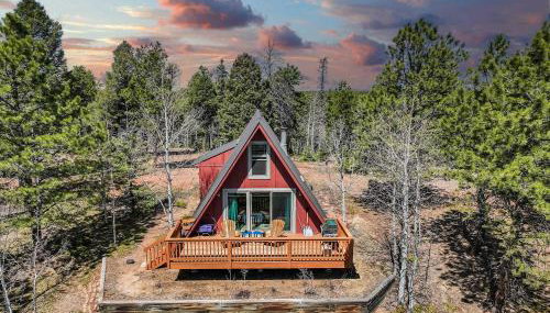 Slope Summit Rustic A-Frame Cabin w Scenic Views - Foto 1