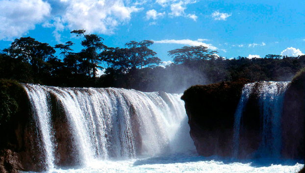 Las Nubes Waterfalls - Photo 4