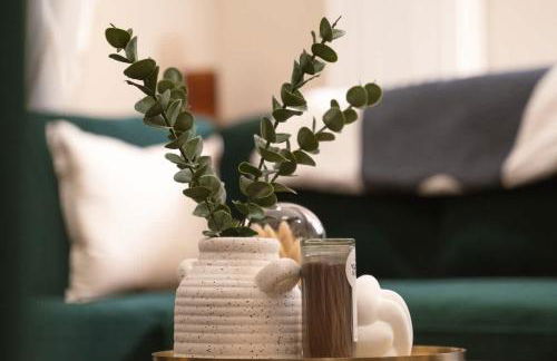 Our House Collective - Luxury Stay in Lincoln City Centre, Hot tub, Sleeps 16 - Foto 18